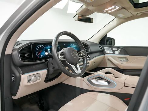 Used 2020 Mercedes-Benz GLE 350 4MATIC image 4