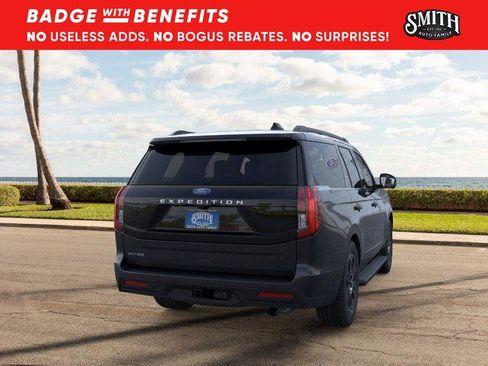 New 2025 Ford Expedition Active image 9