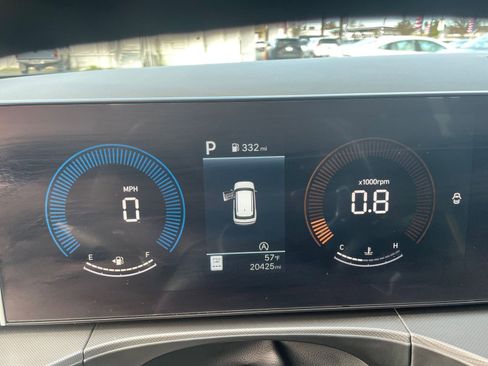 Used 2025 Hyundai Santa Fe SEL image 37