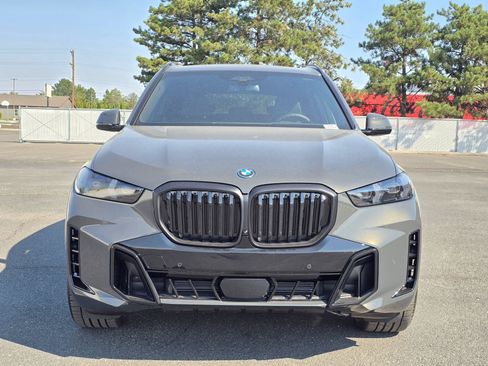 New 2026 BMW X5 xDrive50e w/ M Sport Package AWD/4WD image 6
