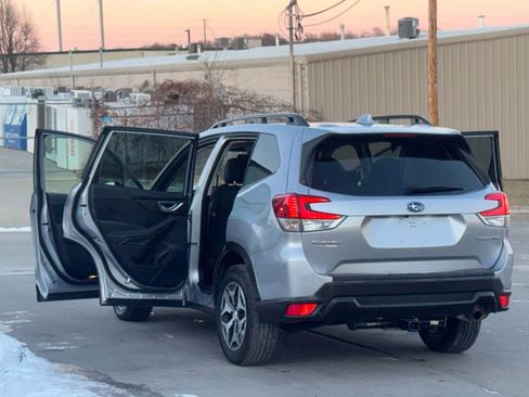 Used 2022 Subaru Forester Premium w/ Popular Package #1 image 24