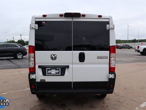 Used 2025 RAM ProMaster 2500 w/ U-Haul Equipment Group FWD image 5