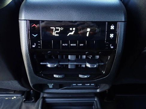 New 2026 Jeep Grand Cherokee L Limited w/ Luxury Tech Group II image 11