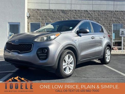 Used 2017 Kia Sportage LX AWD/4WD image 1