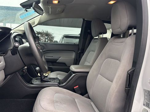 Used 2020 GMC Canyon W/T w/ Convenience Package image 6