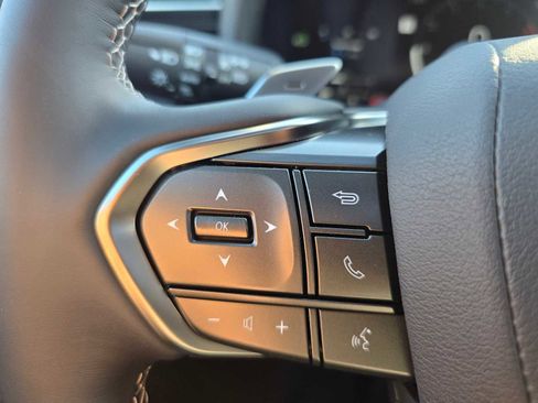 New 2025 Lexus LX 600 4WD w/ Premium Package image 34