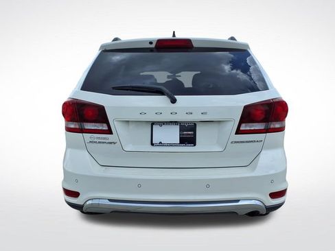 Used 2017 Dodge Journey Crossroad w/ Popular Equipment Group FWD image 16