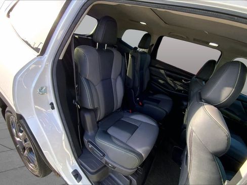 Used 2024 Subaru Ascent Onyx Edition Limited AWD/4WD image 19