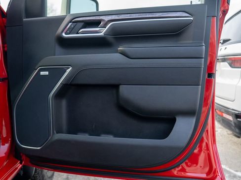 Used 2024 Chevrolet Silverado 2500 LTZ w/ LTZ Plus Package image 11