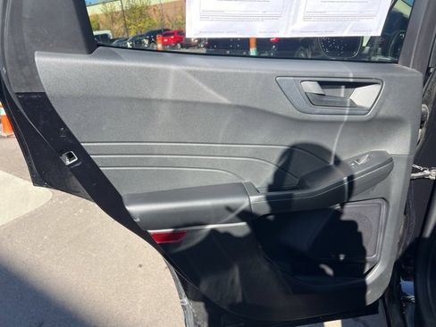 Used 2023 Ford Escape Active image 16