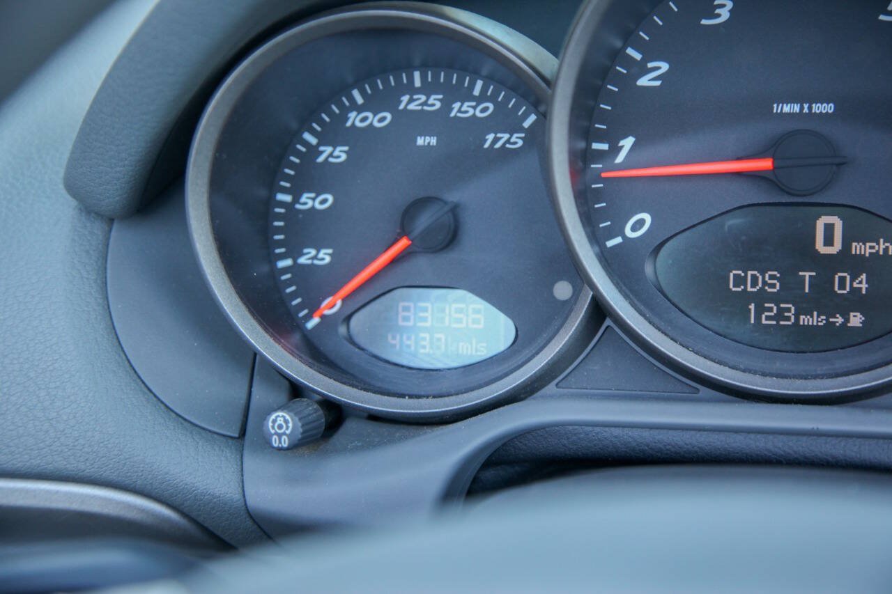 Used 2005 Porsche Boxster RWD image 33