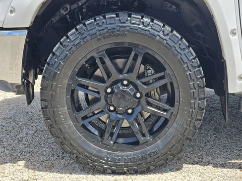 Used 2018 Toyota Tundra SR5 w/ SR5 Upgrade Package RWD image 13