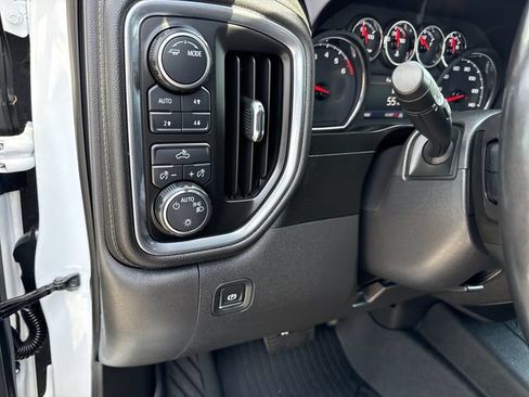 Used 2020 Chevrolet Silverado 1500 LT w/ All-Star Edition AWD/4WD image 29