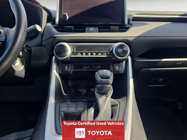 Certified 2023 Toyota RAV4 LE AWD/4WD image 13