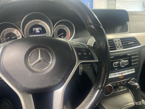 Used 2013 Mercedes-Benz C 300 4MATIC Sedan image 4
