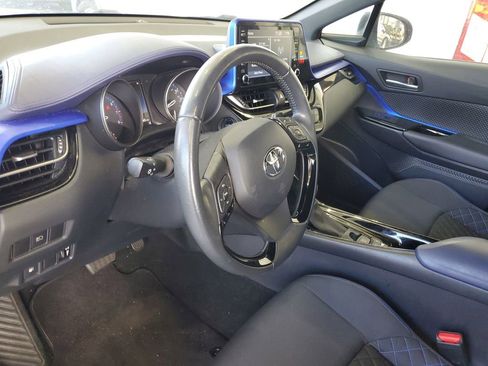 Used 2021 Toyota C-HR XLE image 17