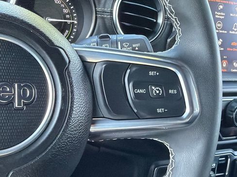 Used 2023 Jeep Wrangler Unlimited Sahara AWD/4WD image 21