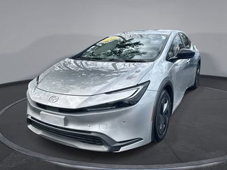 Used 2024 Toyota Prius LE video 1