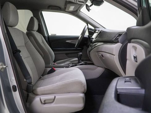 Used 2018 Honda Pilot EX image 37