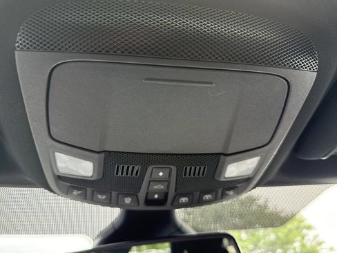 Used 2024 Ford Edge ST-Line AWD/4WD image 36