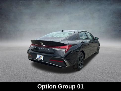 Used 2026 Hyundai Elantra Sport FWD image 6