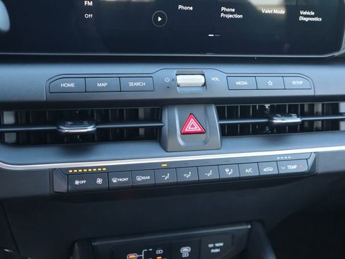 New 2025 Kia K4 LXS image 35