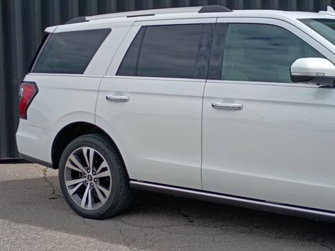 Used 2021 Ford Expedition Limited AWD/4WD image 5