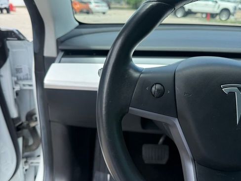 Used 2019 Tesla Model 3 Long Range image 10