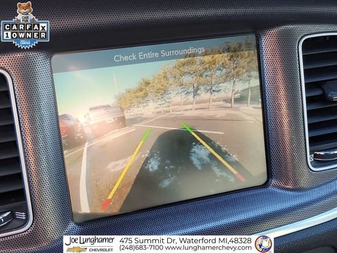 Used 2015 Dodge Charger SXT image 16