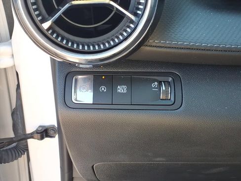 Used 2026 Chevrolet Equinox LT FWD image 20