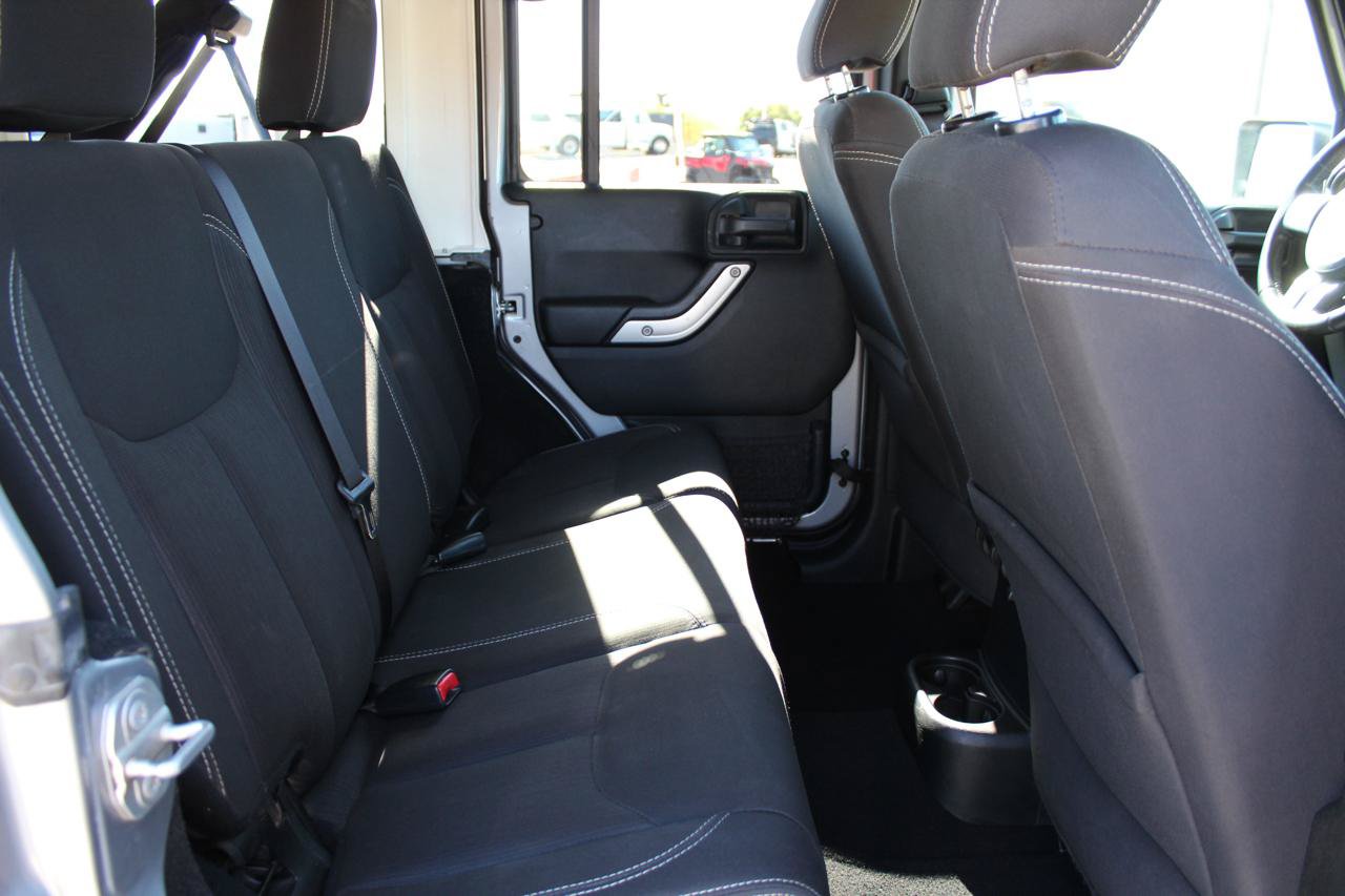 Used 2018 Jeep Wrangler Unlimited Rubicon AWD/4WD image 43