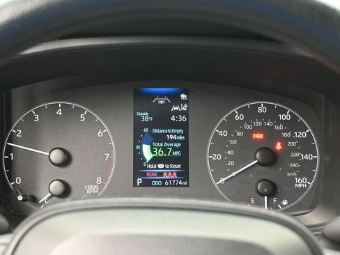 Used 2024 Toyota Corolla LE image 12