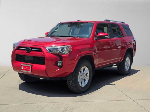 Certified 2022 Toyota 4Runner SR5 Premium w/ Moonroof Package AWD/4WD image 7