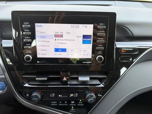 Used 2024 Toyota Camry SE FWD image 13