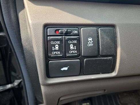 Used 2013 Honda Odyssey EX-L image 18