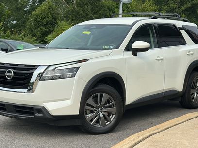 Certified 2022 Nissan Pathfinder SV