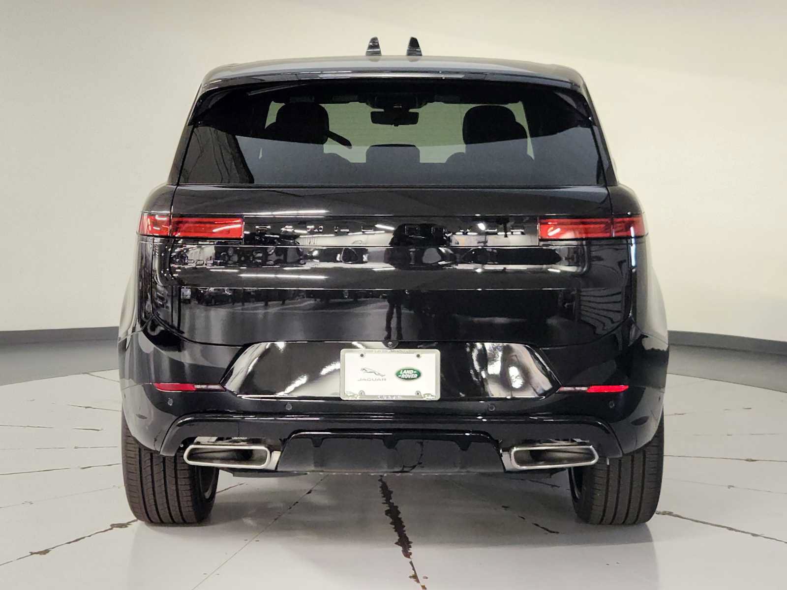 New 2027 Land Rover Range Rover Sport Dynamic SE AWD/4WD image 10