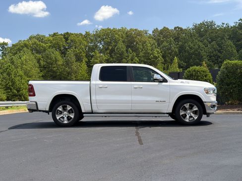 Used 2019 RAM 1500 Laramie AWD/4WD image 5