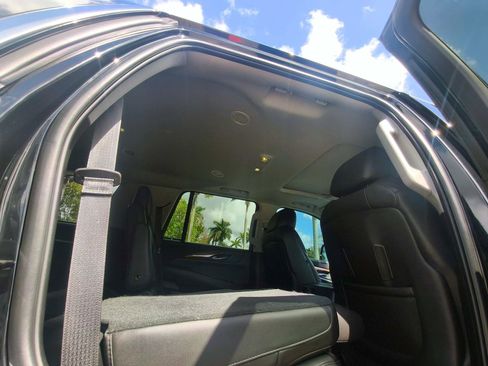 Used 2018 Cadillac Escalade Luxury image 36