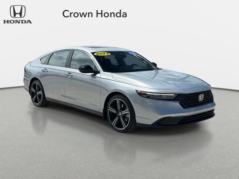 Used 2024 Honda Accord Sport image 3