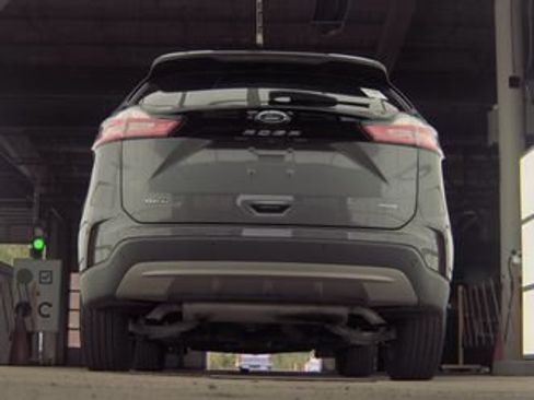 Used 2023 Ford Edge SEL w/ Convenience Package AWD/4WD image 7