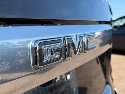 Used 2024 GMC Yukon XL Denali w/ Denali Reserve Package AWD/4WD image 16