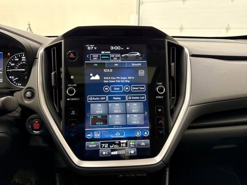 Used 2025 Subaru Crosstrek 2.0i Premium image 17