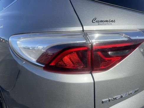 Used 2024 Buick Enclave Essence w/ Experience Buick Package image 11