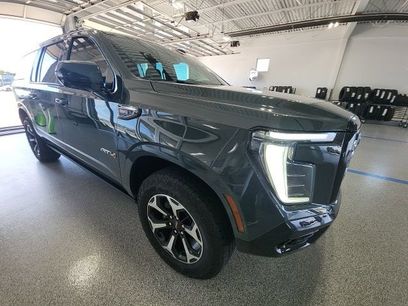 Used 2025 GMC Yukon XL AT4 w/ AT4 Premium Package