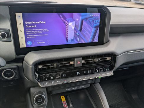 Used 2024 Toyota Land Cruiser image 31