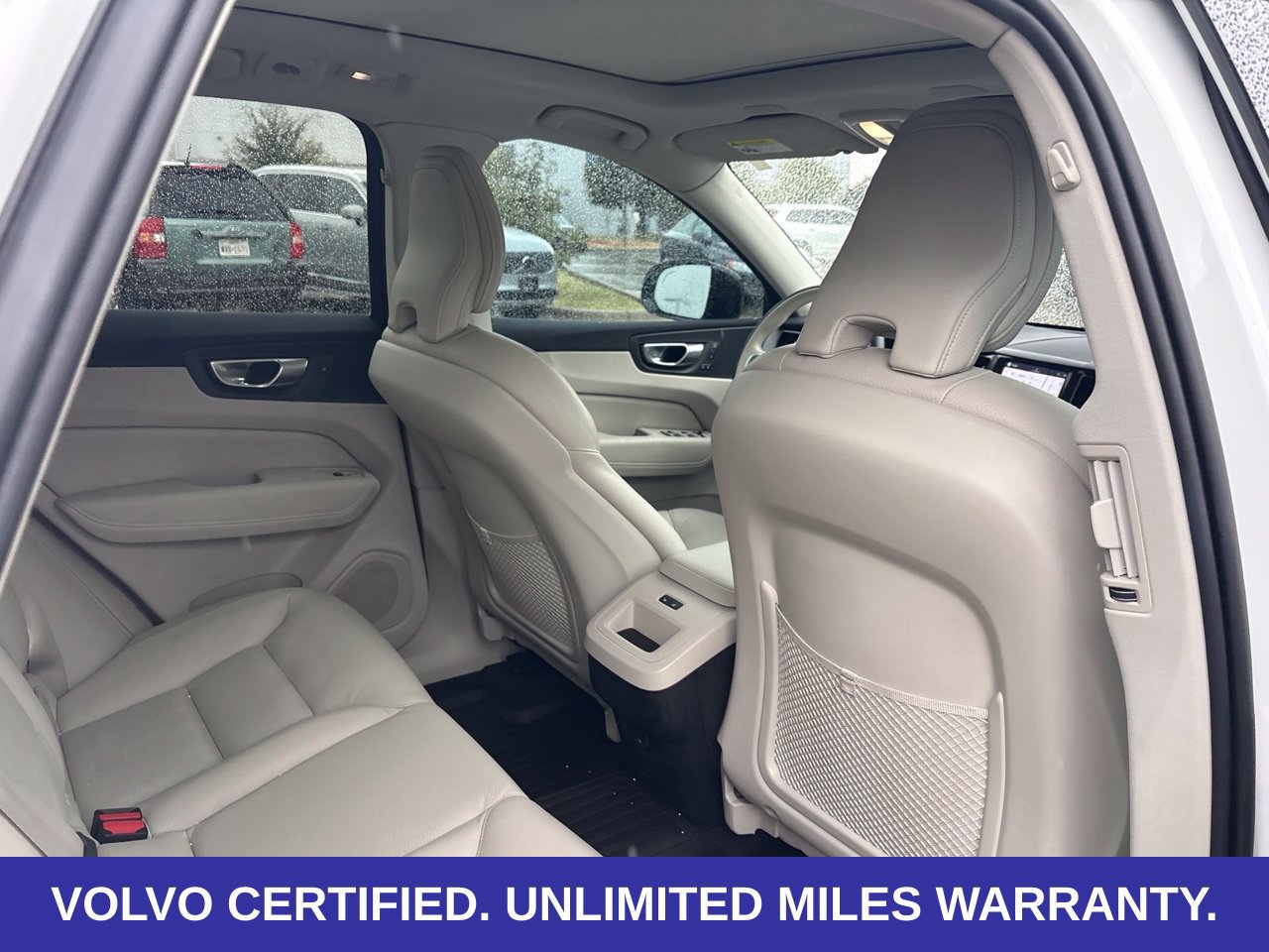 Certified 2024 Volvo XC60 B5 Plus w/ Protection Package Premier AWD/4WD image 12