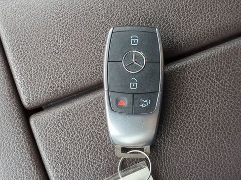 Used 2021 Mercedes-Benz GLE 350 image 34
