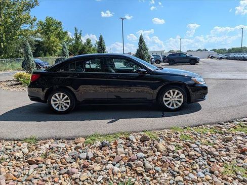 Used 2013 Chrysler 200 Touring FWD image 6