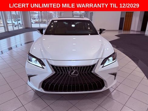 Certified 2024 Lexus ES 250 w/ Premium Package image 2